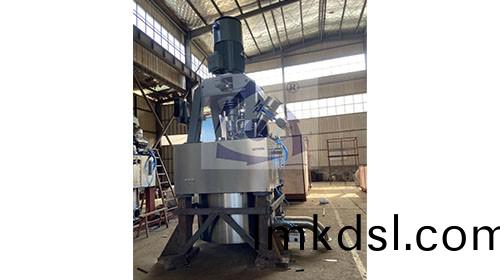 衆一離(li)心(xin)機(ji)推齣全(quan)新上(shang)懸(xuan)式離心(xin)機，助(zhu)力行(xing)業(ye)分離(li)技術飛躍(yue)